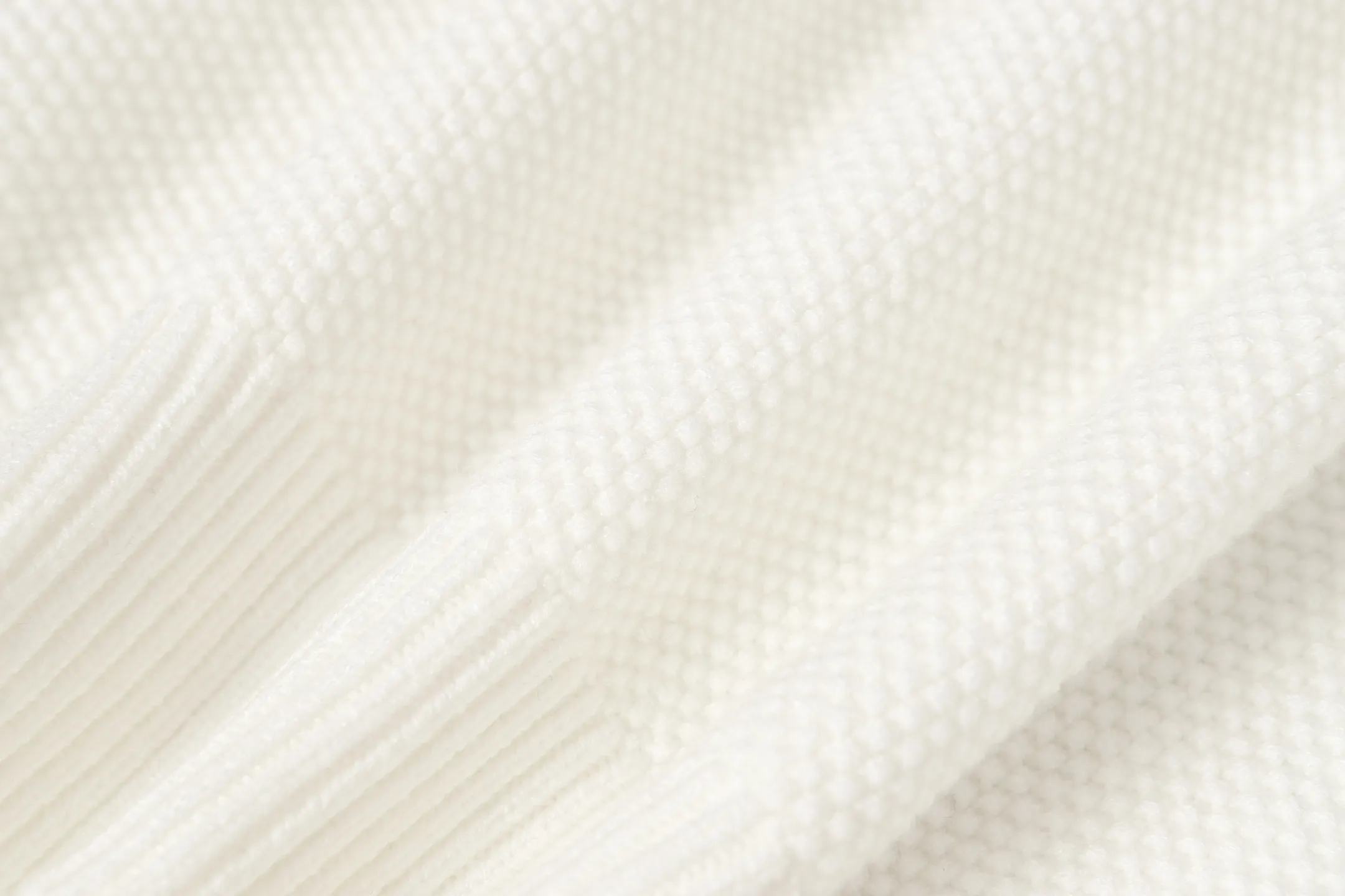 P290 #M903 cross-border model, please do not place an order if you pursue quality - Chrome Hearts/Chrome Hearts spliced Sanskrit horseshoe knitted sweater - High weight, high density and high quality The wool is soft, delicate and skin-friendly, soft and silky to the touch, has excellent warmth and skin-friendly properties - Custom-woven and dyed, no color difference, no matter the fabric or workmanship details, it beats the ordinary version on the market - Hardware zipper accessories are all customized, full of details -Colour: gray with black White and black -Size: S M L XL
